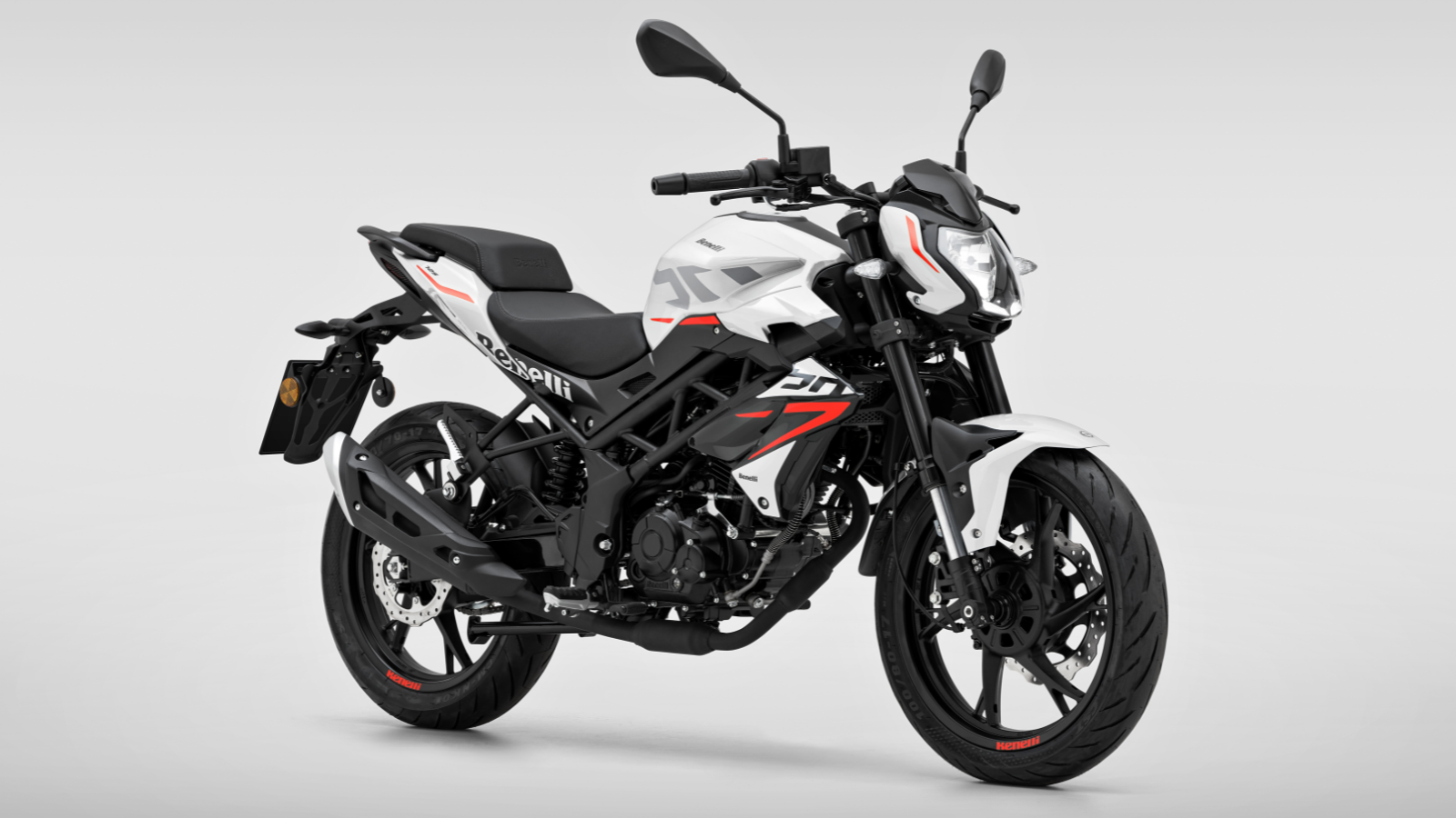 Benelli BN 125 in a Pure White colourway