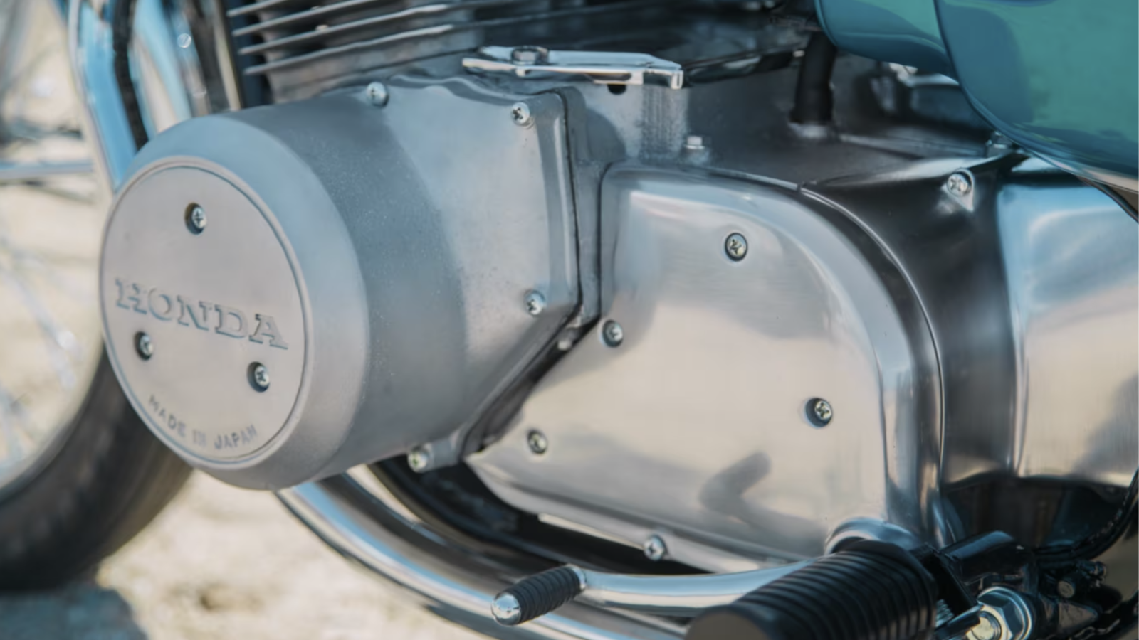 Side of the 1968 Honda CB750