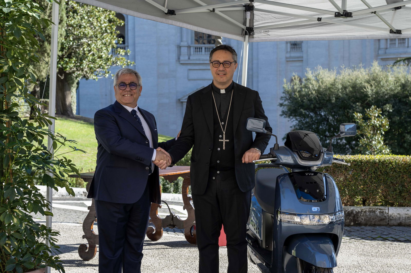 TVS Italia hands over the new iQube scooters