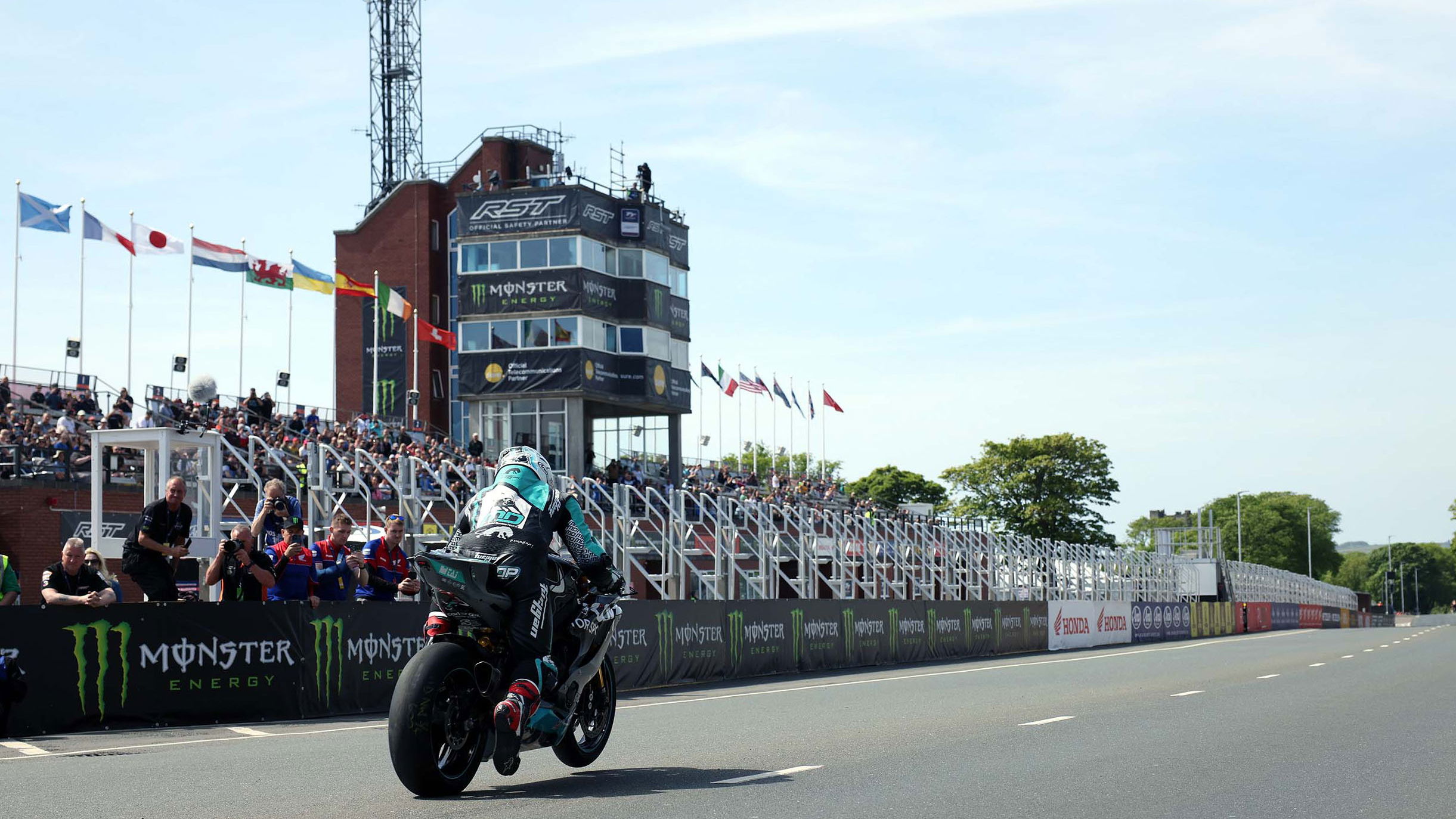 Michael Dunlop, 2023 Isle of Man TT, Supersport. - IOMTT Press