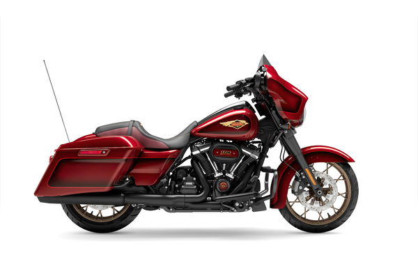 Street-Glide-Special-Anniversary