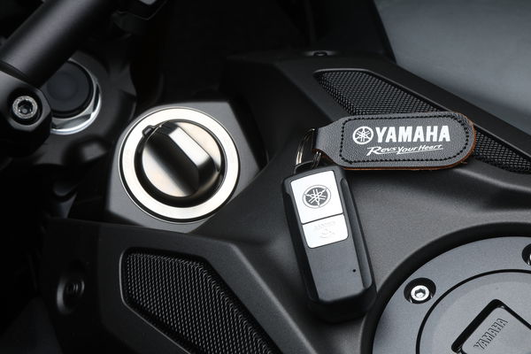 Yamaha MT-09 SP - keyless detail