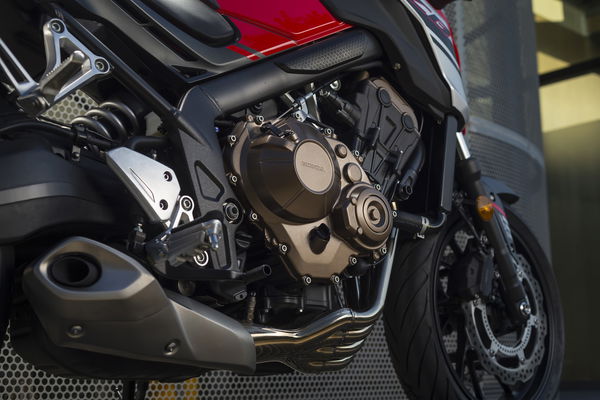 2017 Honda CB650 engine