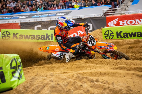 Marvin Musquin, 2022 St. Louis Supercross. - KTM Media/Align Media.