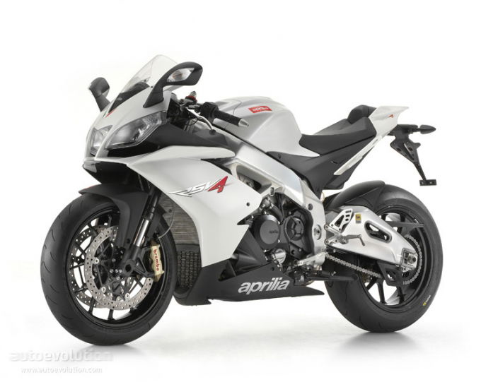 RSV4 Factory (2010 - 2014) review