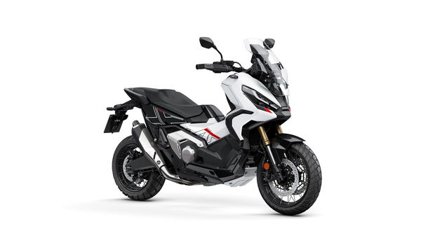 2023 Honda X-ADV in Shasta White with Big logo graphcis.