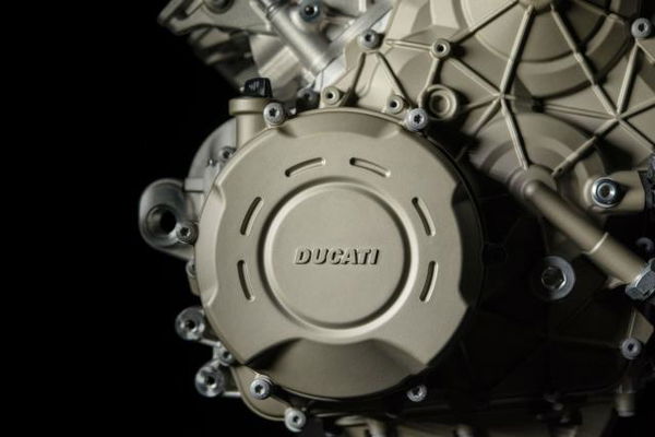 Ducati Desmosedici Stradale V4 unveiled