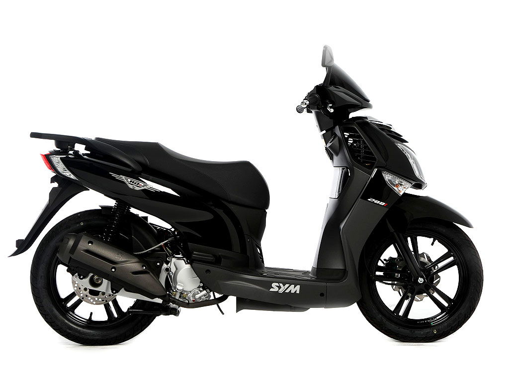 GTS 300i Evo (2012 - present) review