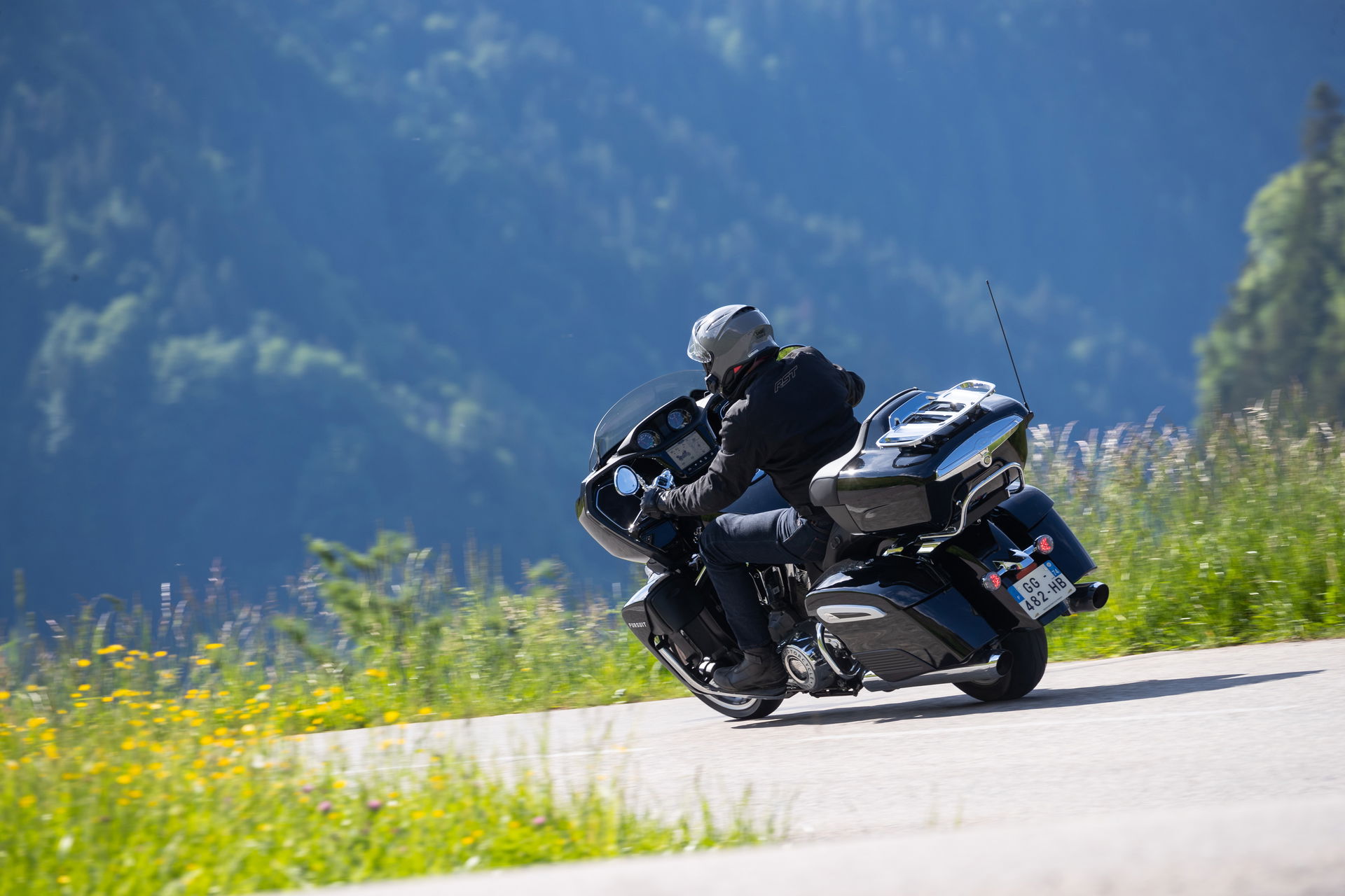 2022 Indian Pursuit review - First Impressions after an alpine ride