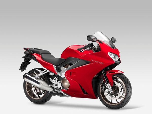 VFR800 VTEC (2014 - present) review