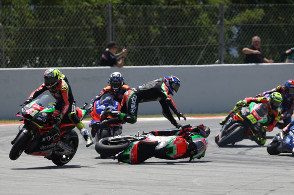 Espargaro, Smith crash