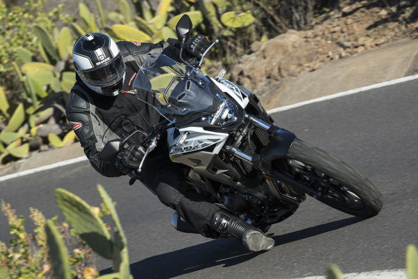 Honda CB500X (2019)