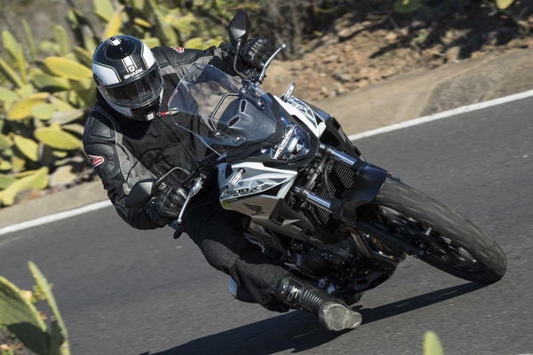 Honda CB500X (2019)