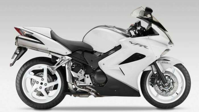 VFR800 VTEC (2005 - 2013) review