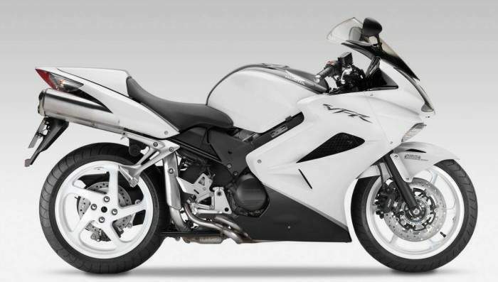 FJR1300 A AS (2003 - 2012) review