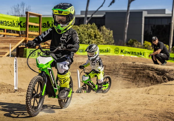 Kawasaki Elektrode being ridden on a dirt track. - Kawasaki