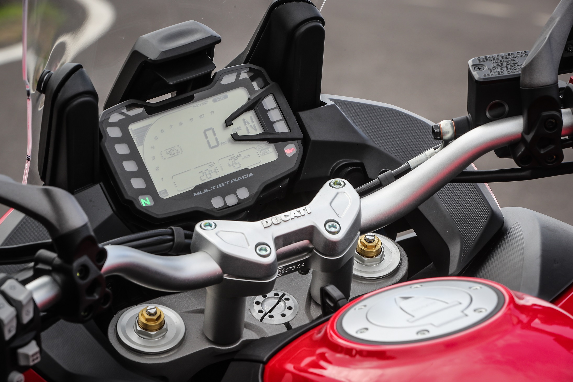 Ducati Multistrada 950 LCD display
