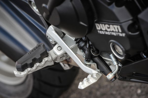 Ducati Multistrada 950 footpegs