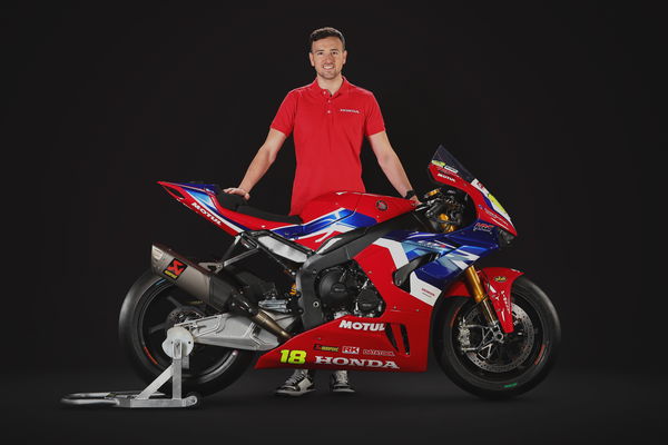 Andrew Irwin with 2023 #18 Honda CBR1000RR-R Fireblade