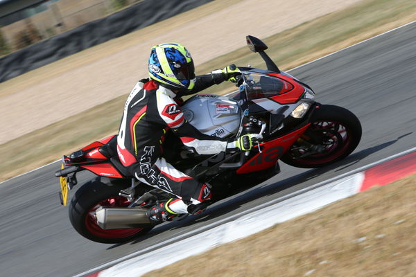 Aprilia RSV4 RF