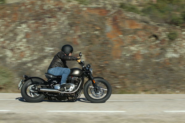 Triumph Bonneville Bobber review