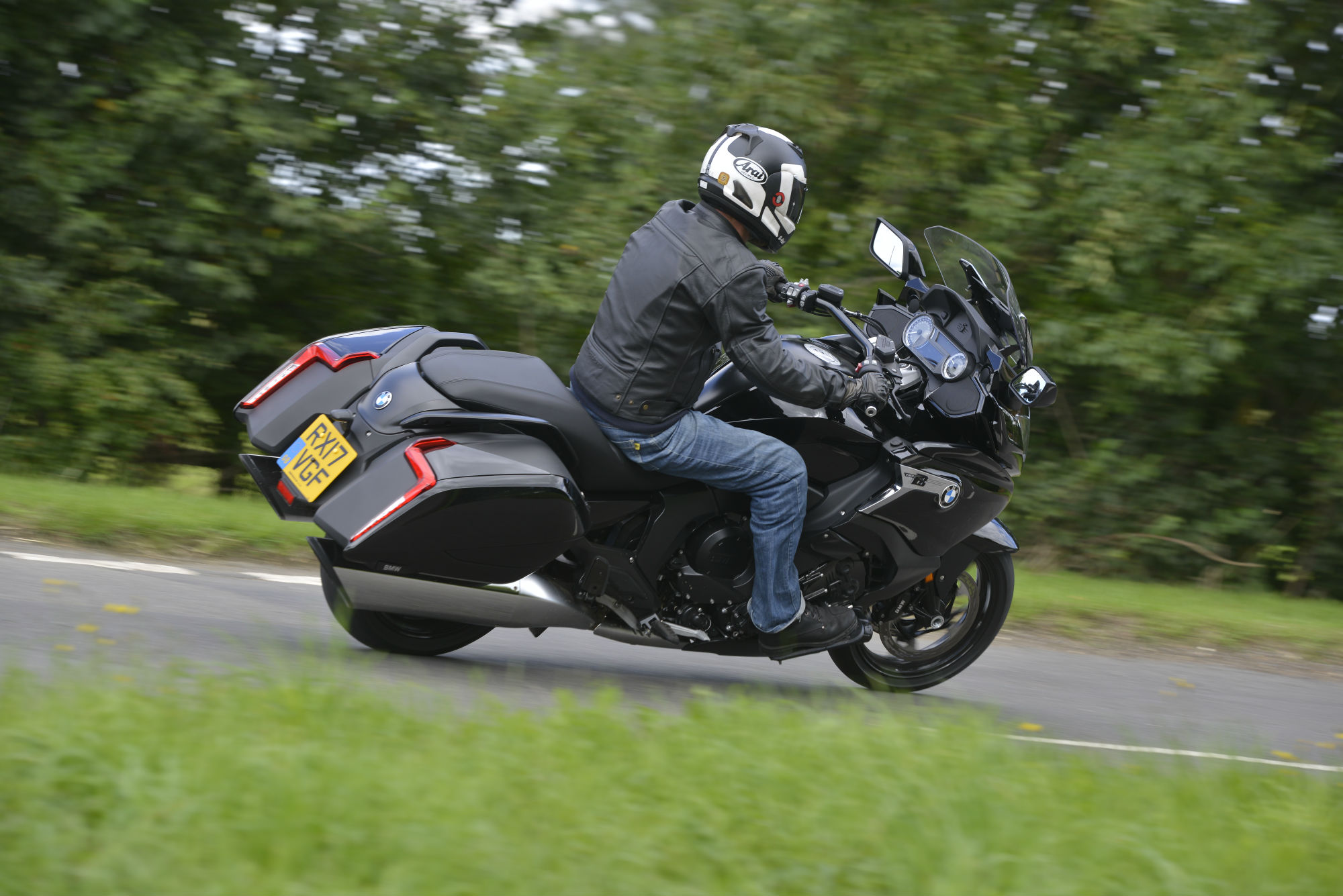 First ride: BMW K1600 B review