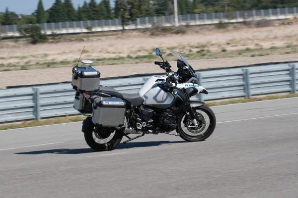 BMW shows off its self-riding bike