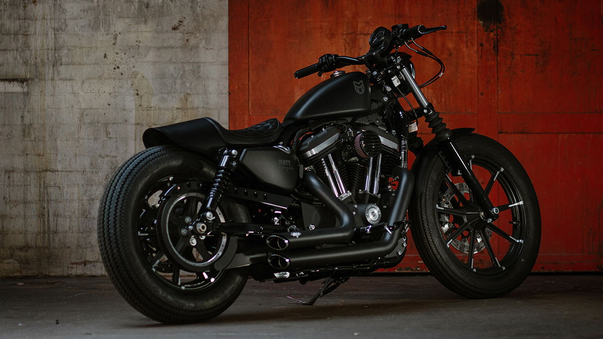 Check out this one-off 'Muttified' Iron 883