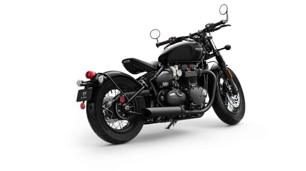 Triumph Bonneville Bobber Black debuts