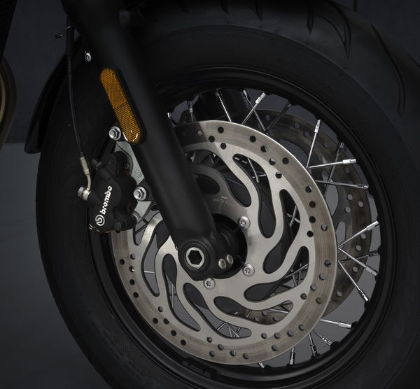 2021 Bonneville Bobber front brake