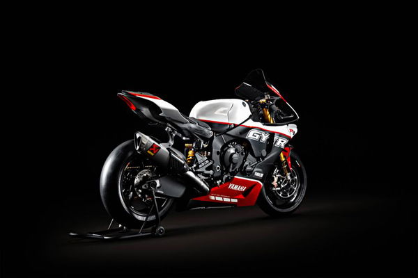 Yamaha R1 GYTR Pro 25th Anniversary