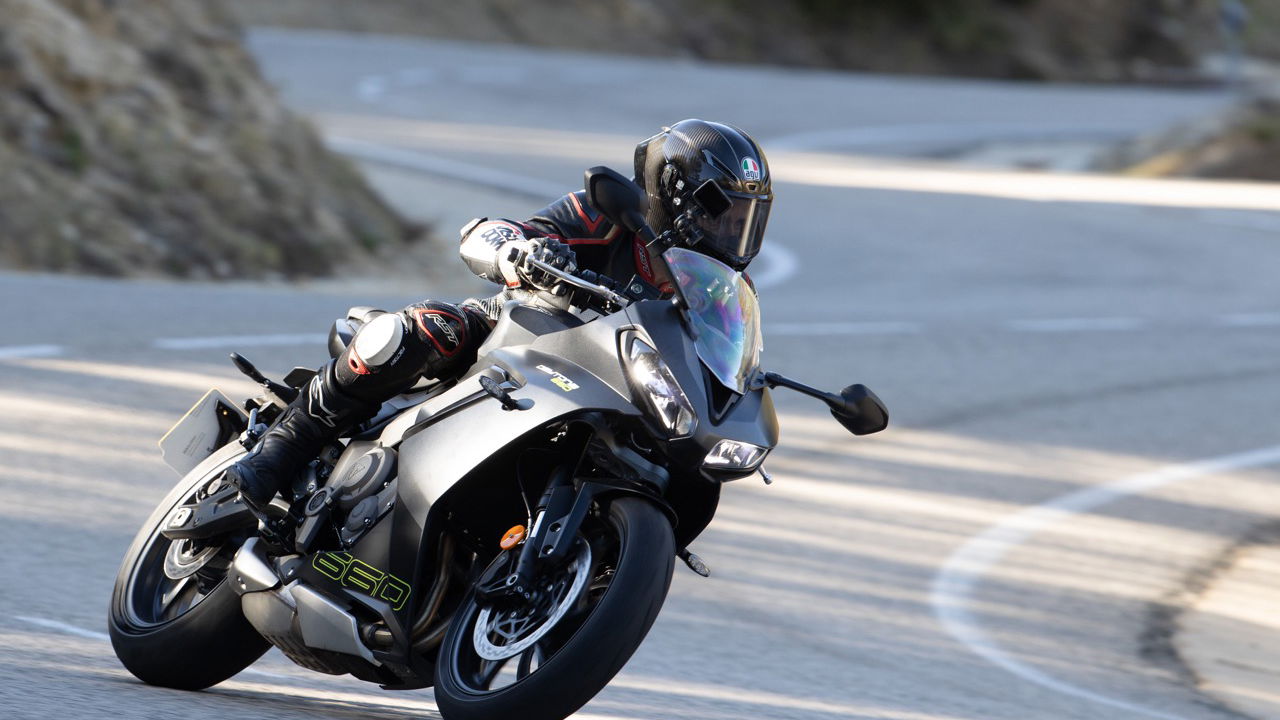 Daytona-660-review