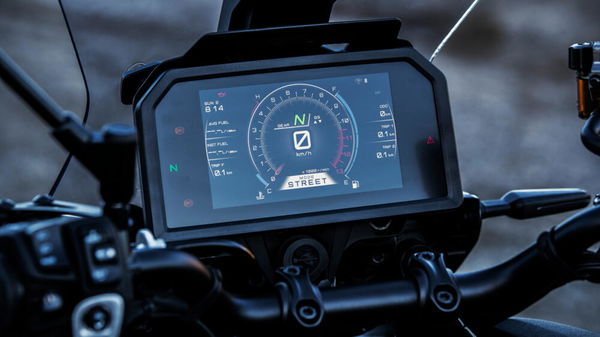 2023 Yamaha Tracer 9 GT+ dash. - Yamaha