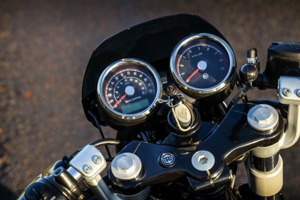 Royal Enfield Continental GT 650 - dials