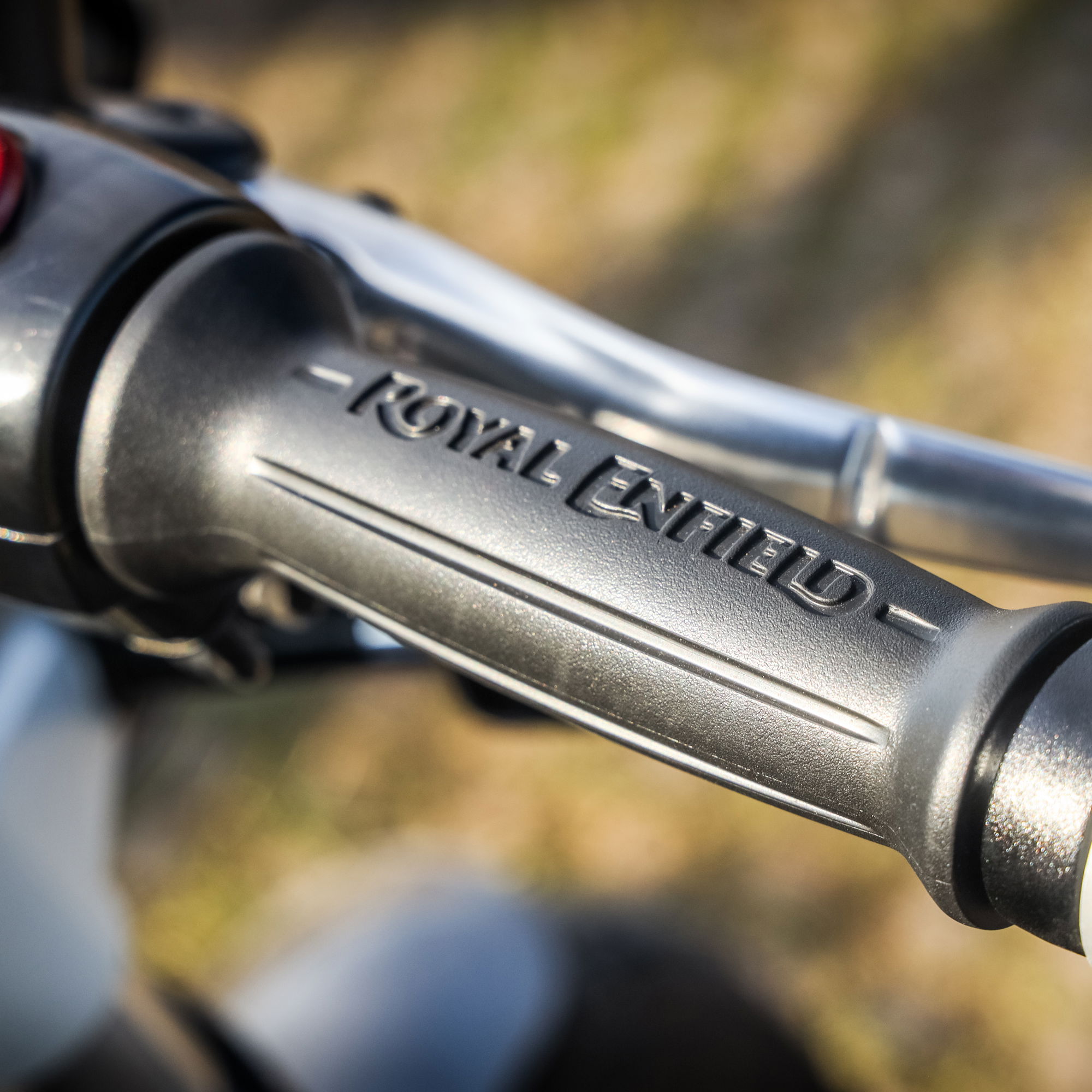 Royal Enfield Continental GT 650 - handlebar