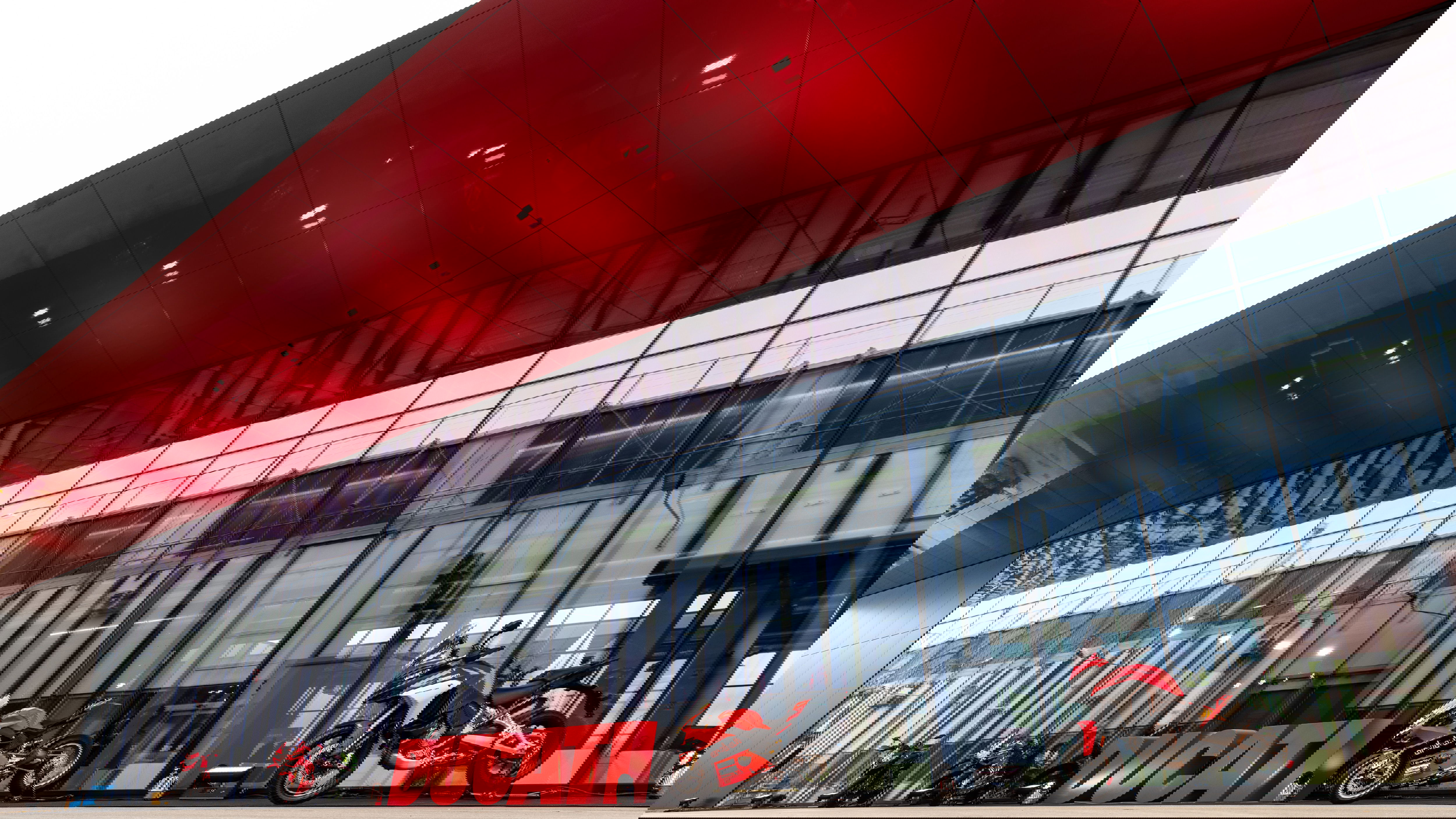Ducati Finitura e Delibera Estetica bulding. - Ducati