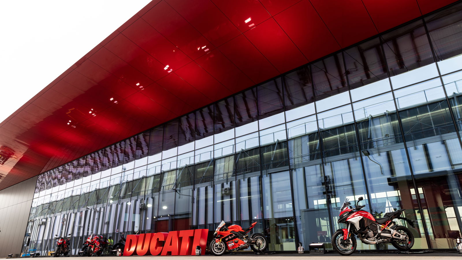Ducati Finitura e Delibera Estetica bulding. - Ducati
