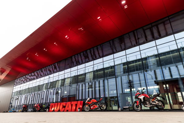 Ducati Finitura e Delibera Estetica bulding. - Ducati