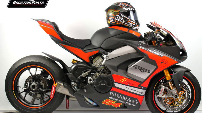 Ducati Panigale V4 to make road-racing debut at Macau GP