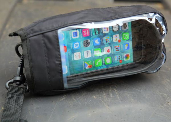 Givi phone holder