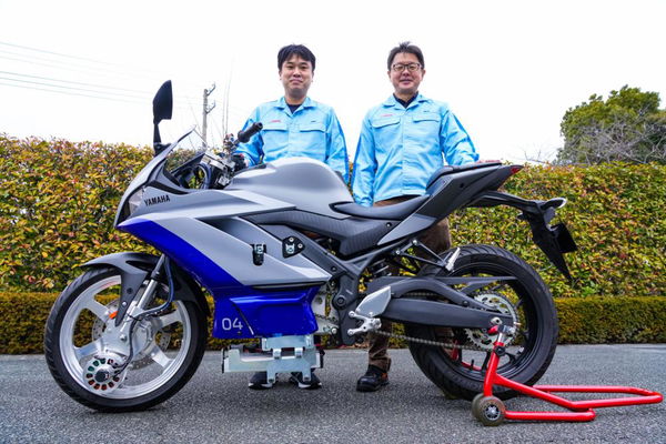 Yamaha engineers with AMSAS R25