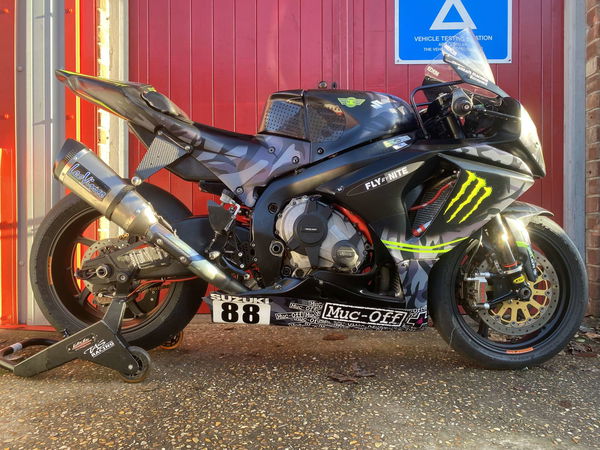 Guy-Martin-Isle-of-Man-TT-bike-for-sale