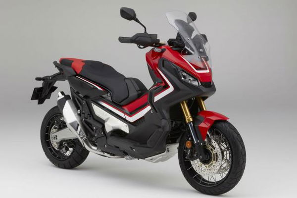 Honda X-ADV vs Yamaha TMAX review