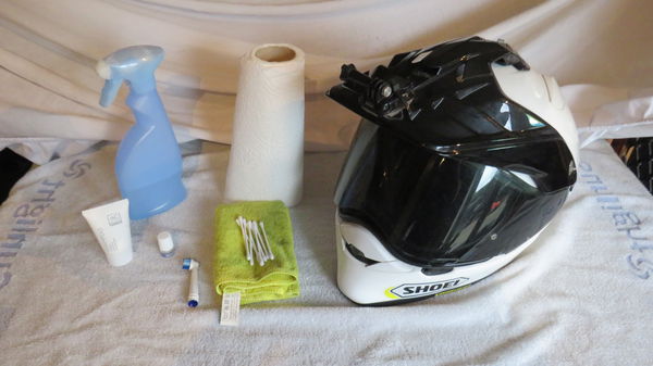 How to clean your motorcycle helmet