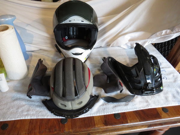 How to clean your motorcycle helmet