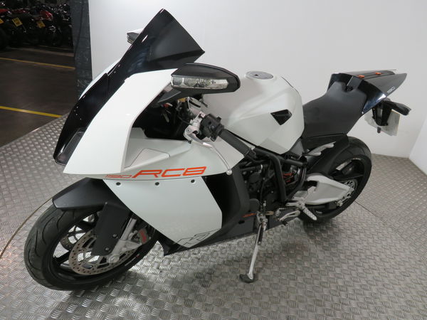 KTM RC8. - Superbike Factory