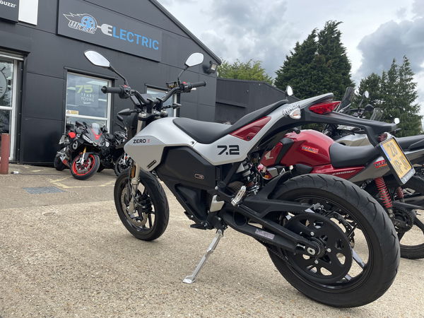 Zero Motorcycles FXE 7.2 11KW outside Wheels Peterborough