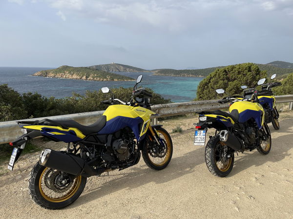 Suzuki VStrom 800DE Sardinia