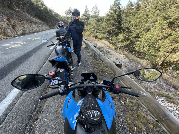 Suzuki GSX-8S bars