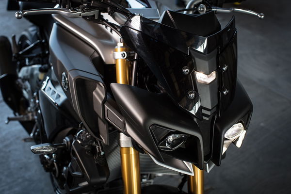 Yamaha MT-10 SP styling